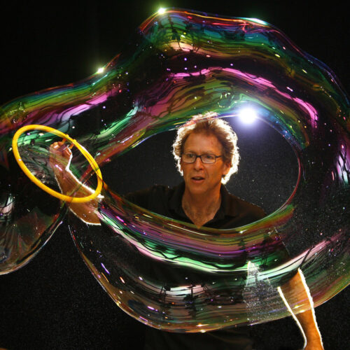 The Amazing Bubble Man Brings Bubble-ology to Manila